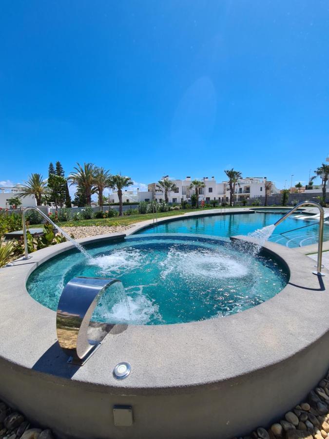 Residence Bali Torrevieja Exterior foto